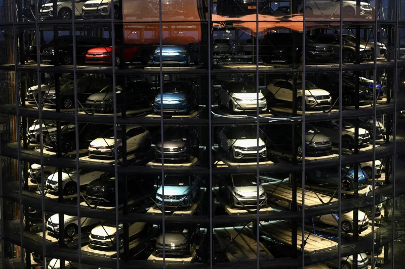 Ventes auto européennes bondissent de 12,5% en mars grâce à l'électrique