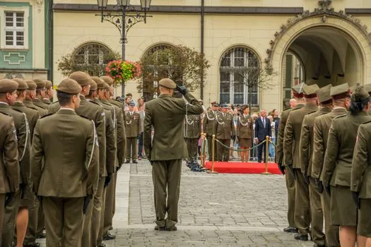 European leaders pledge to strengthen NATO's European pillar