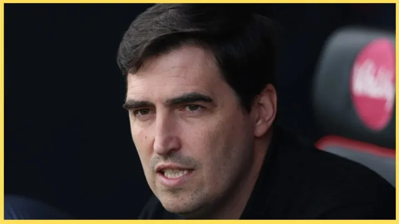 Ex-England defender urges Liverpool to prioritize midfield signing