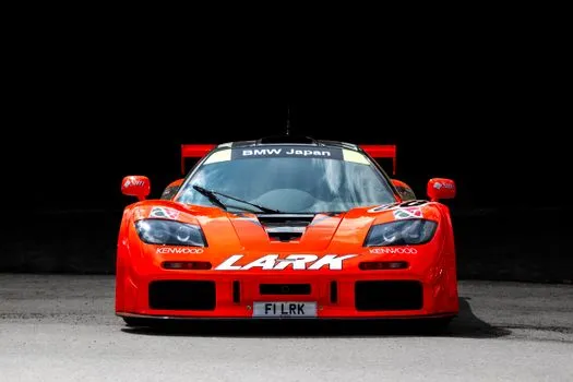 La McLaren F1 GTR de l'ex-batteur de Pink Floyd aux enchères