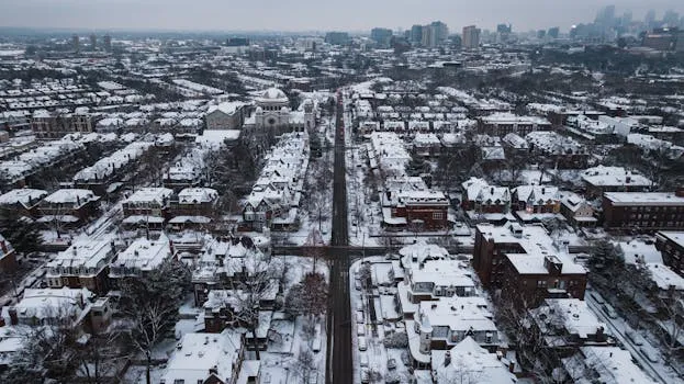 Chaos météorologique extrême : les États-Unis confrontés à des blizzards, dômes de chaleur et rivières atmosphériques simultanés