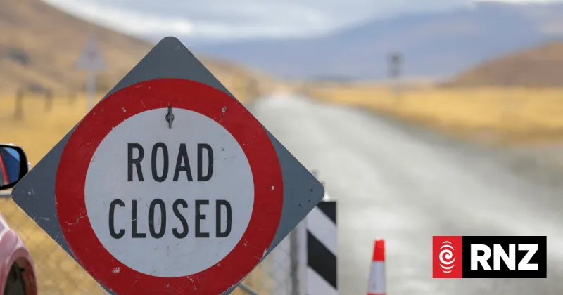 Fatal crash closes SH8 near Tekapo