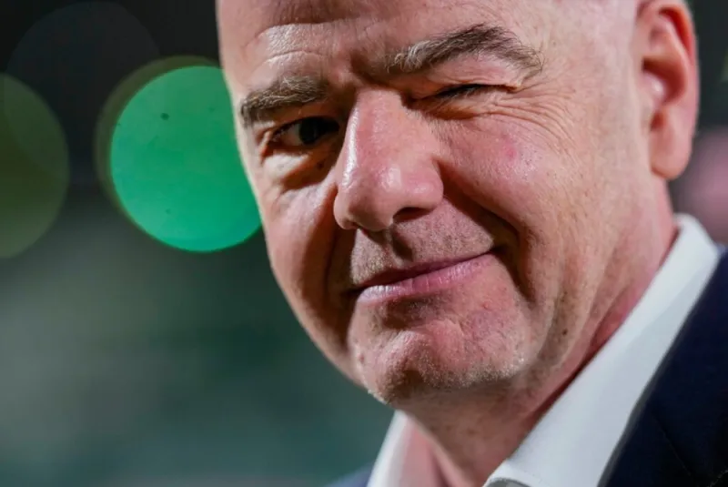 Infantino rencontre des responsables de la FIFA sous pression