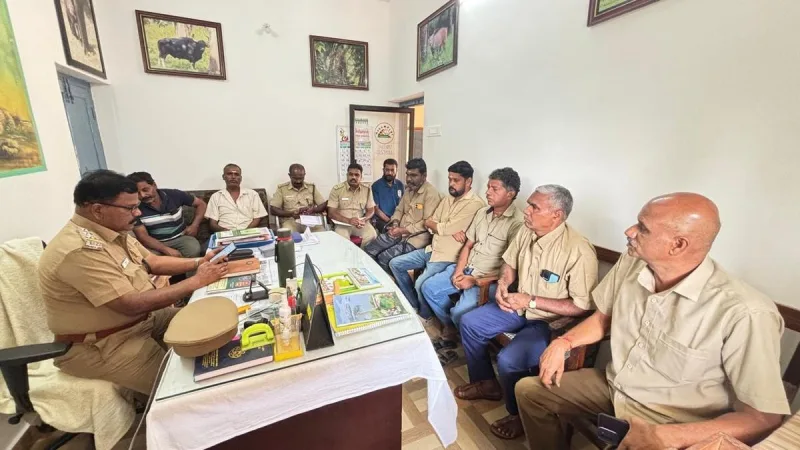 Forest Dept warns tourists after viral sloth bear video