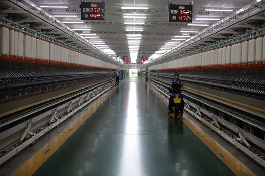 FPI: Manufacturers Hold Back Amid Rising Supply Risks