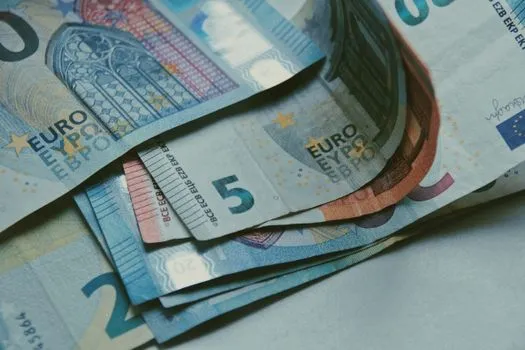 France : le seuil financier pour étudiants étrangers bondit de 42,7%