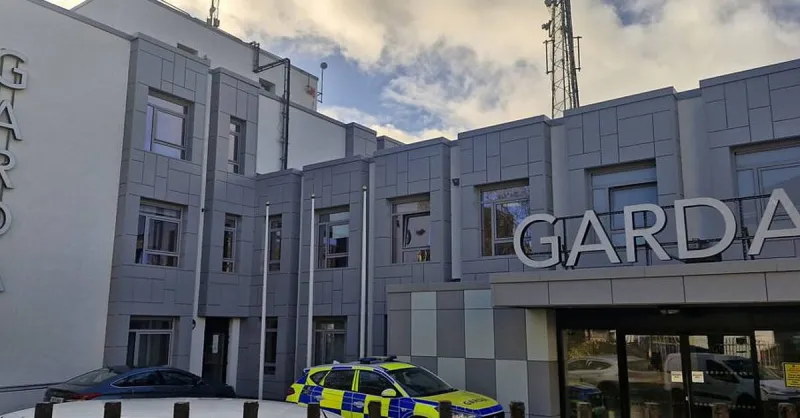 Gardaí probe assault on stop/go sign operator in Tralee