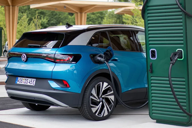 German Auto Industry Leads EV Transition: Fraunhofer Study