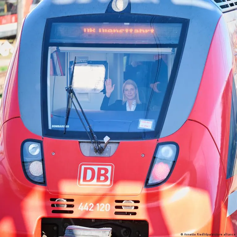 Germany's Deutsche Bahn hit by 'organized irresponsibility'