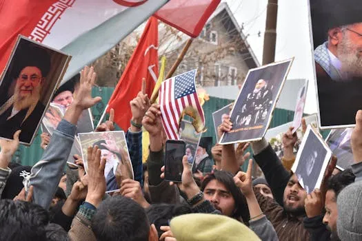 Ghalibaf criticizes hardliners opposing US ceasefire talks