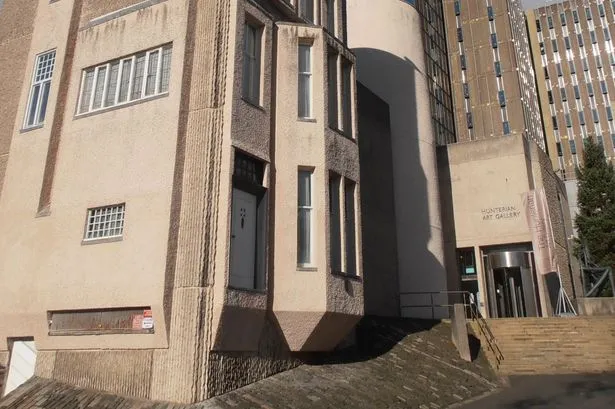Glasgow University's Floating Doorway: Art or Illusion?
