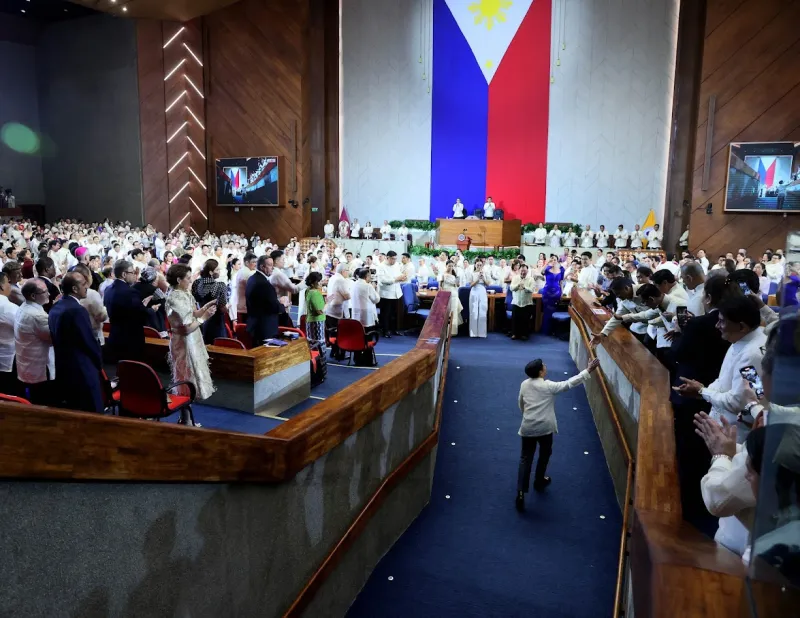 Habagat to bring rains, gloomy skies on Marcos' Sona