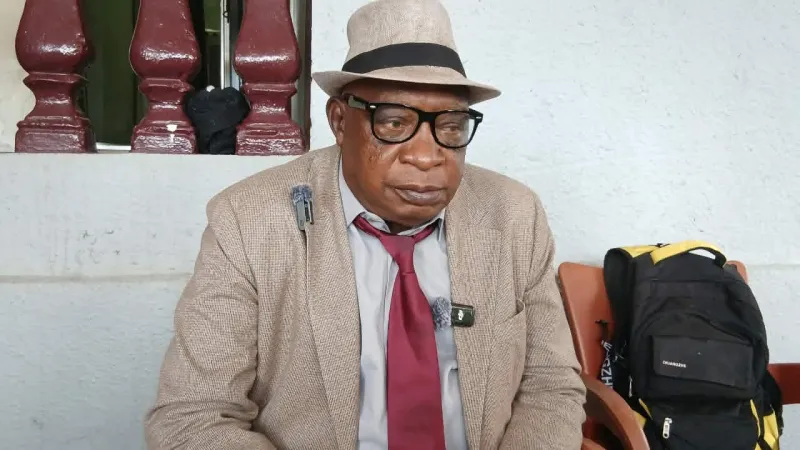 Hadja Andrée Touré Honored by Elhadj Djanko Cissé