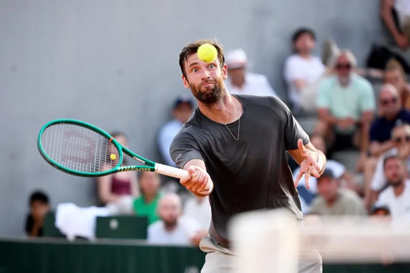 Halys beats Bellucci in three sets at Roland-Garros 2026