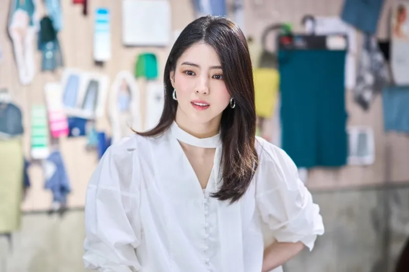 Han So Hee incarne une PDG dans le remake 'The Intern'