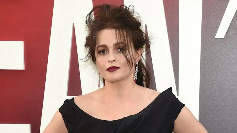 Helena Bonham Carter quitte la série après le début du tournage