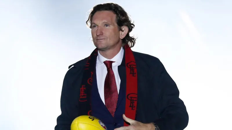 Hird Enters Essendon Coaching Race; Three Ex-Coaches to Interview for Tasmania Job