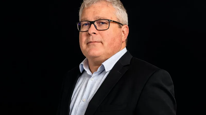 Un historien analyse les relations complexes post-coloniales France-Algérie