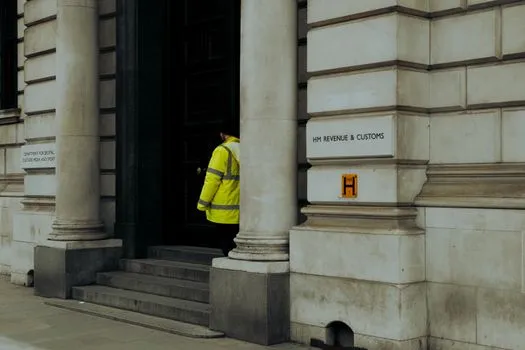 HMRC demande la liquidation d'une agence immobilière