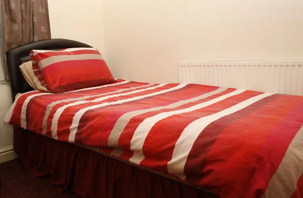 Homelessness in Ireland hits record 17,517 in emergency accommodation