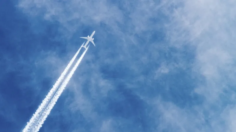 IEA Warns of Jet Fuel Supply Strains, Travel Concerns Rise