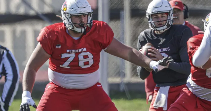 Illinois State Football Holds Spring Scrimmage
