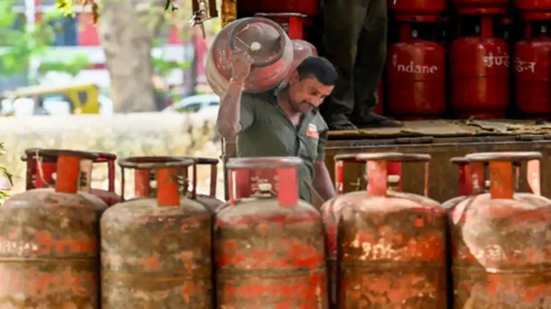 India delivers record 5.1 million LPG cylinders in a day