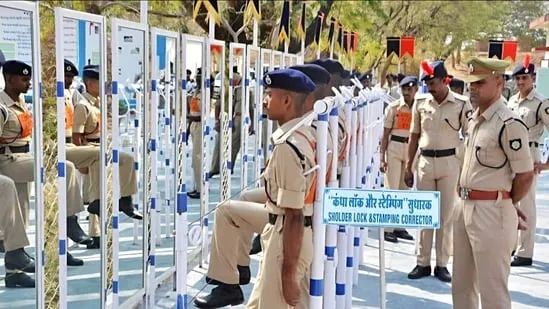 L'armée indienne abandonne les tenues coloniales, adopte les vestes bandi