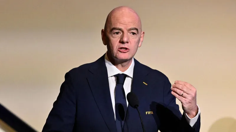 Infantino annonce sa candidature à la présidence de la FIFA en 2027