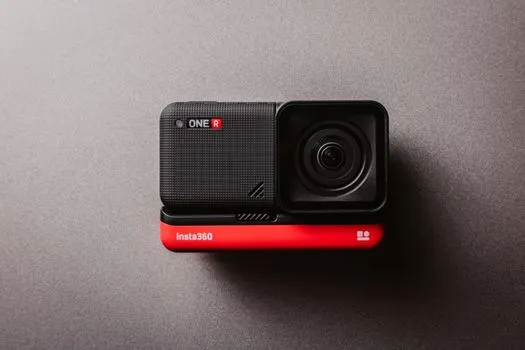 Insta360 Luna Ultra: Pocket Production Studio