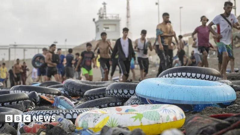 Instagram Accounts Sell Advice to Migrants Crossing to Ceuta
