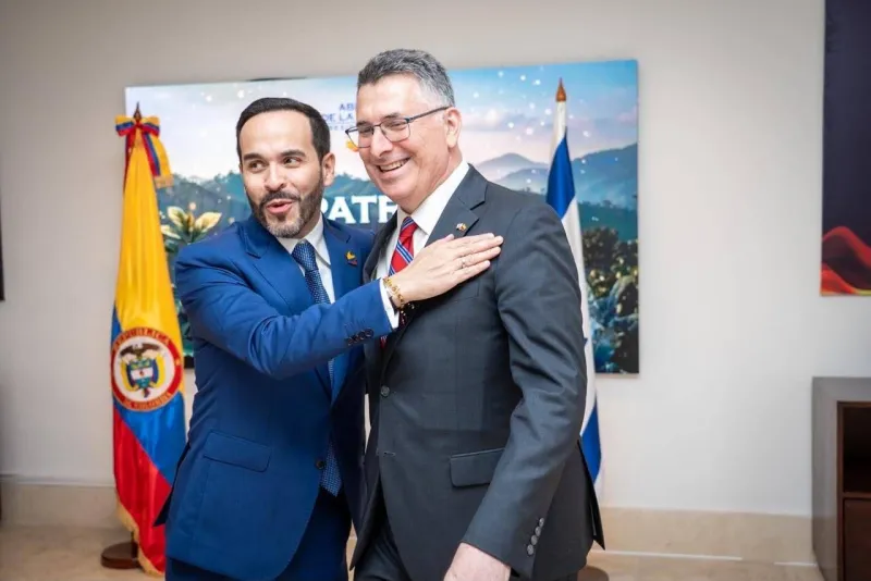 Israeli FM Meets Colombia President-Elect Ahead of Inauguration
