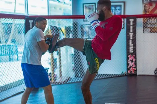 Jahmyr Gibbs Trains with MMA Coach Firas Zahabi