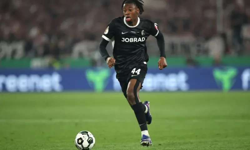 Johan Manzambi passera sa visite médicale à Aston Villa jeudi