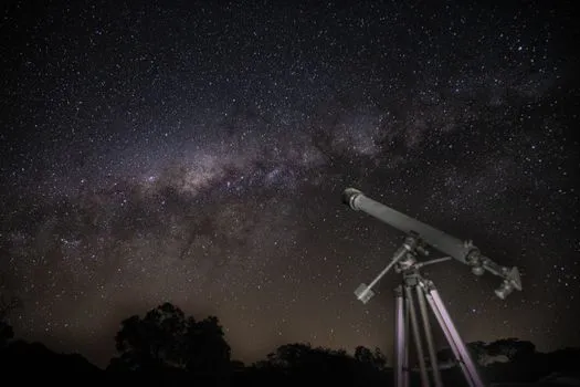 JWST Finds Mature Galaxies in Early Universe