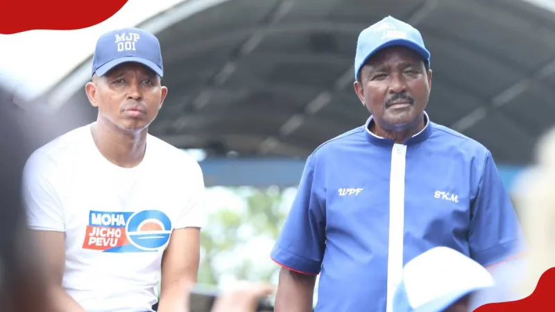Kalonzo Musyoka Gives Moha Jicho Pevu Wiper Ticket