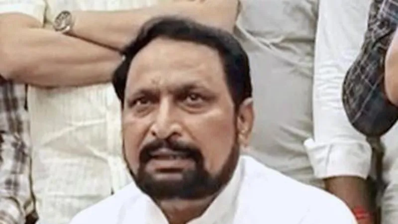 Karnataka Cabinet: Laxman Savadi as Counter to Satish Jarkiholi
