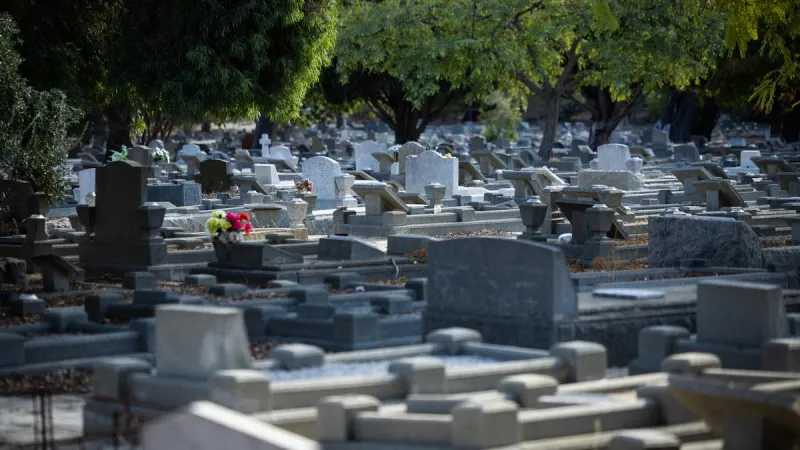 Karrakatta Cemetery Renewal: Families Face New Deadline
