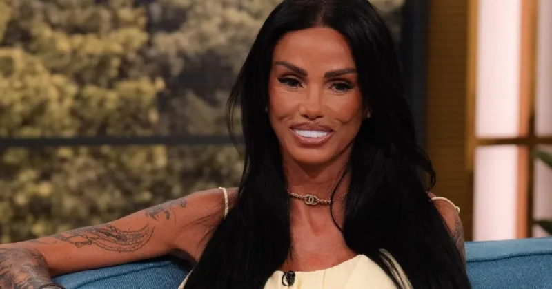 Katie Price flirte avec une star fraîchement célibataire