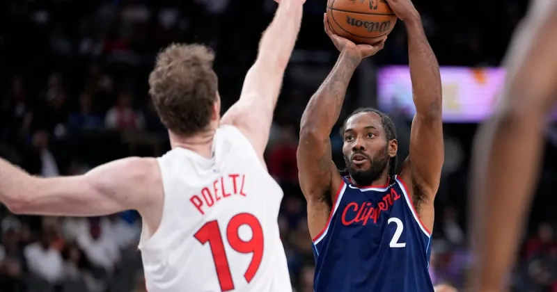 Kawhi Leonard, Raptors Agree to 2-Year Extension