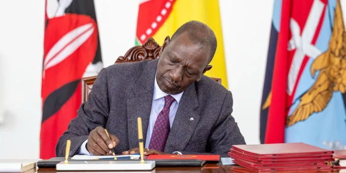 Kenya's Ruto Announces Plan to Hire Artists into Civil Service