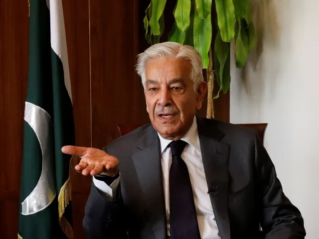 Khawaja Asif Hopes US-Iran Deal, Pakistan to Benefit