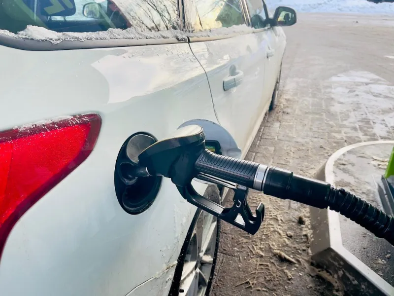 Latvia's diesel prices surge 21% in March, CSB reports