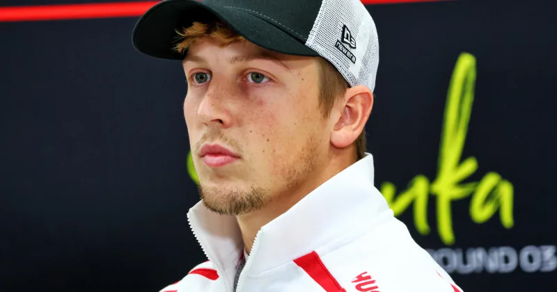 Lawson describes 'blind' qualifying after car damage in Japan