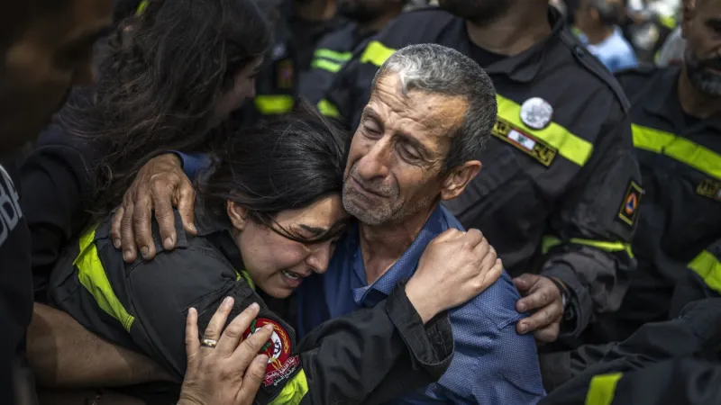 Lebanese Civil Defense Worker Killed in Sidon Airstrike