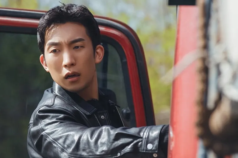 Lee Sang Yi incarne un détective dans 'A Bona fide Killer' de MBC
