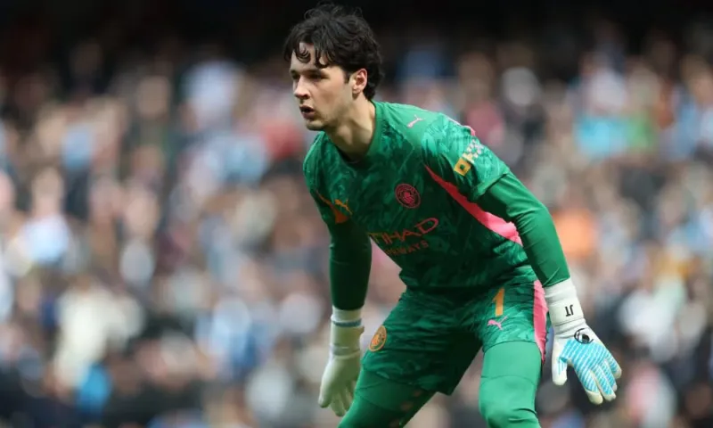 Leeds in advanced talks to sign Man City goalkeeper James Trafford