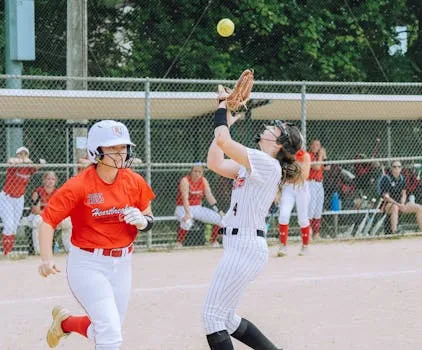 Lincoln softball loses 9-inning heartbreaker
