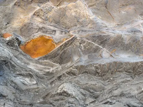 Linear Minerals Sells Augustus, James Bay Claims
