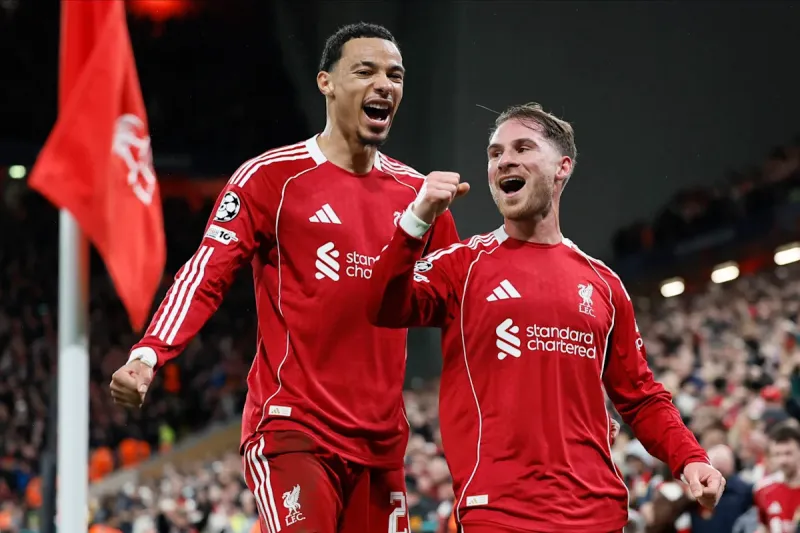 Liverpool tranche sur l'avenir d'un milieu